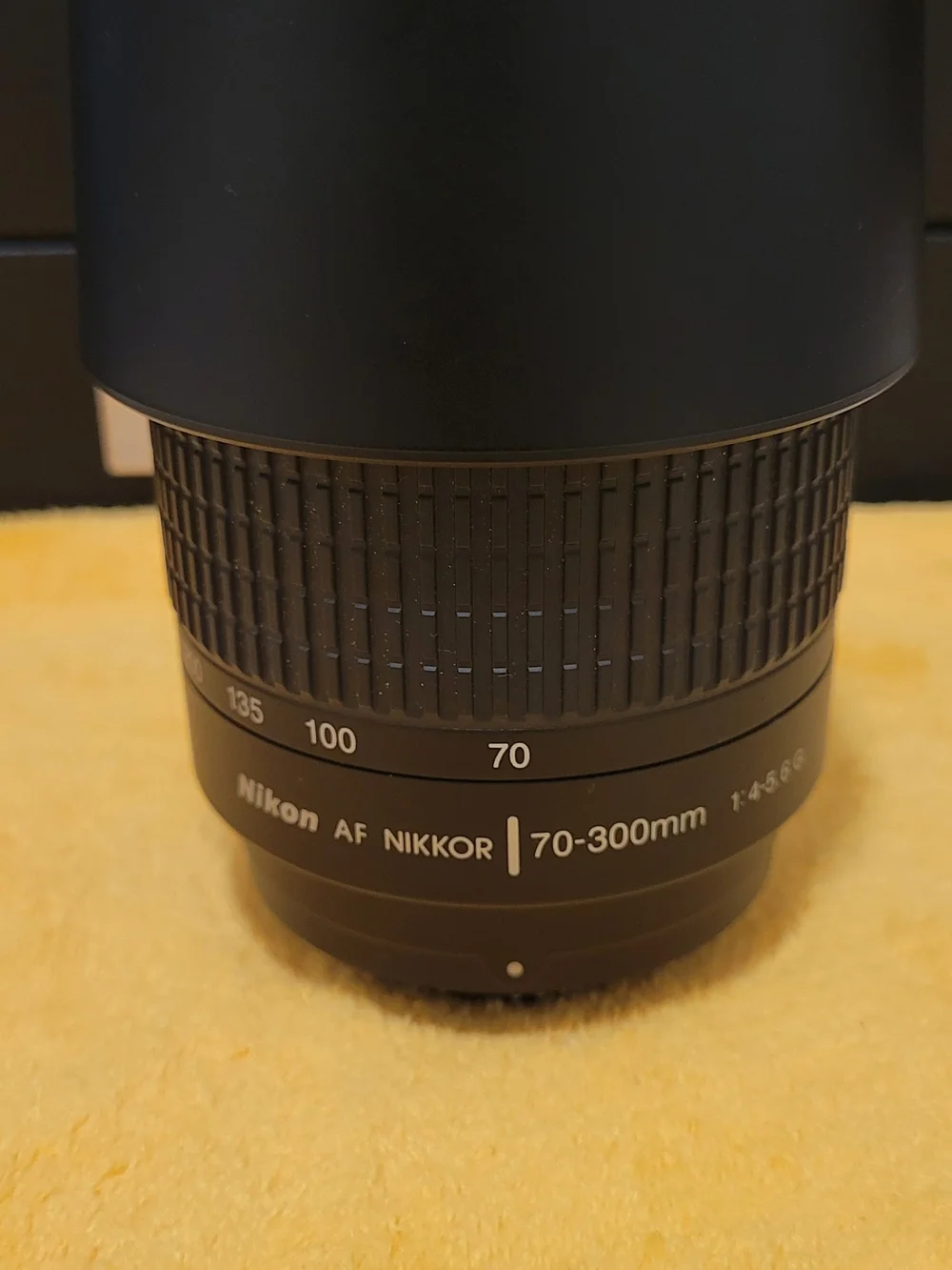 Nikon AF Nikkor 70-300mm Telephoto Zoom Lens - Black
